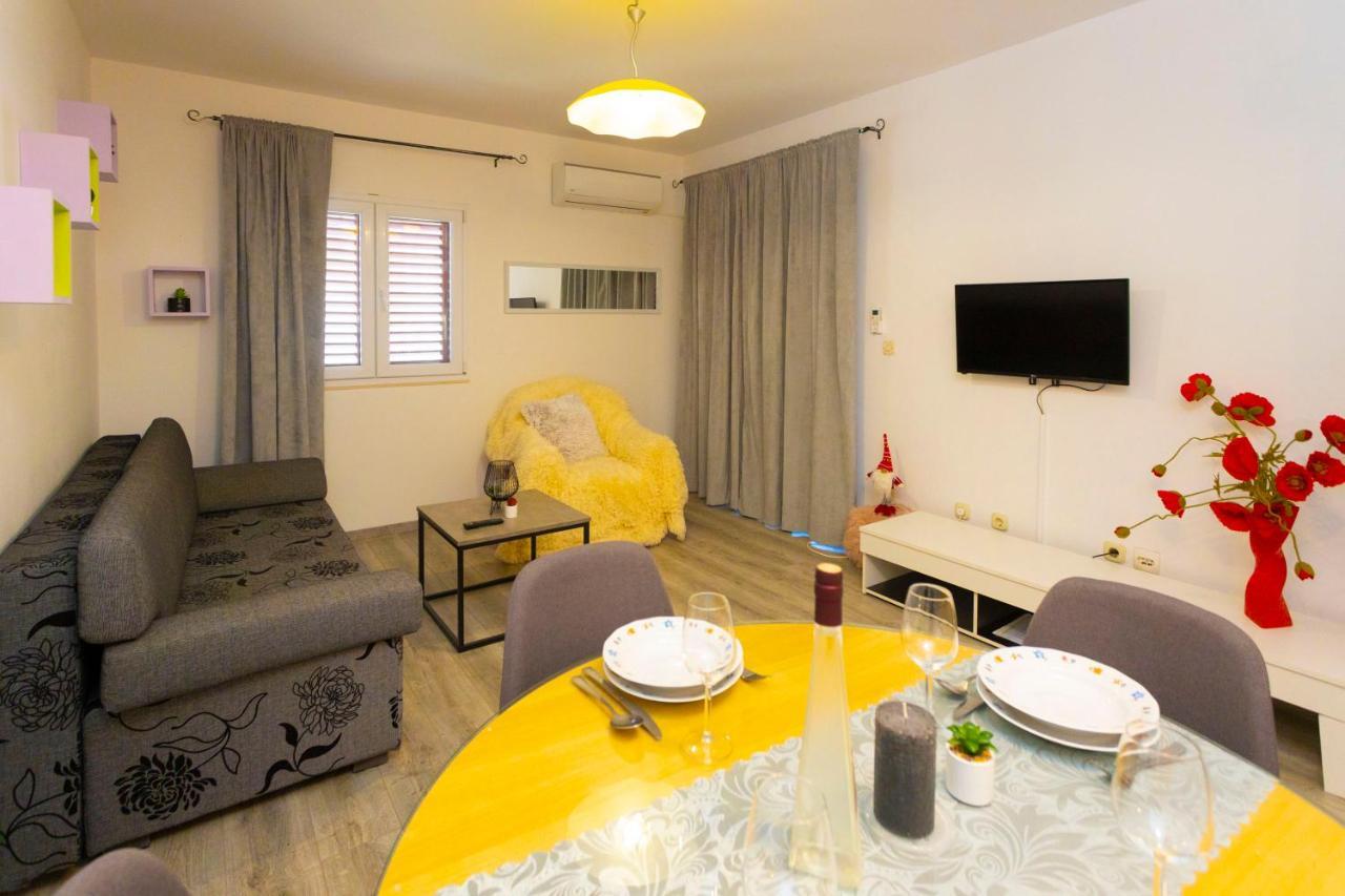 Apartman Angie Makarska Eksteriør billede